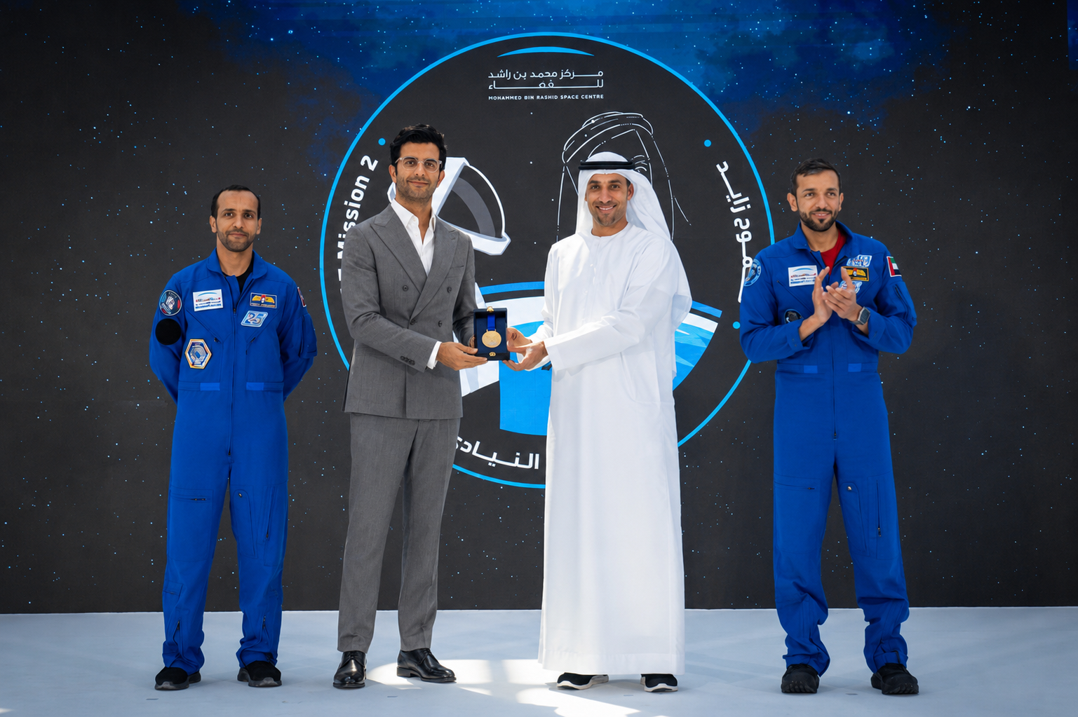 Saeed Al Hasan receiving award at Mohammed Bin Rashid Space Centre
